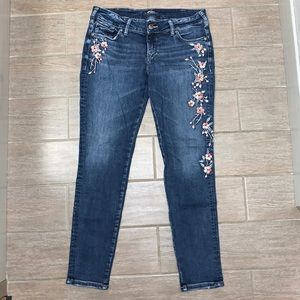 Silver Women’s Size 12 Elyse Skinny Embroidered Stretch Denim Jeans 31x31